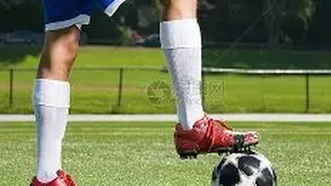 葡萄牙饮恨出局，C罗激情肘击被红牌驱逐，帕罗特独中两元上演逆袭好戏！